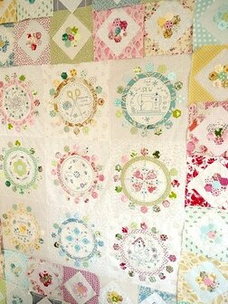 Complete Pattern Quilters Flower Garden