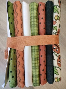 Quiltkit Ragtime Flannel Quilt orange-offwhite-green-black