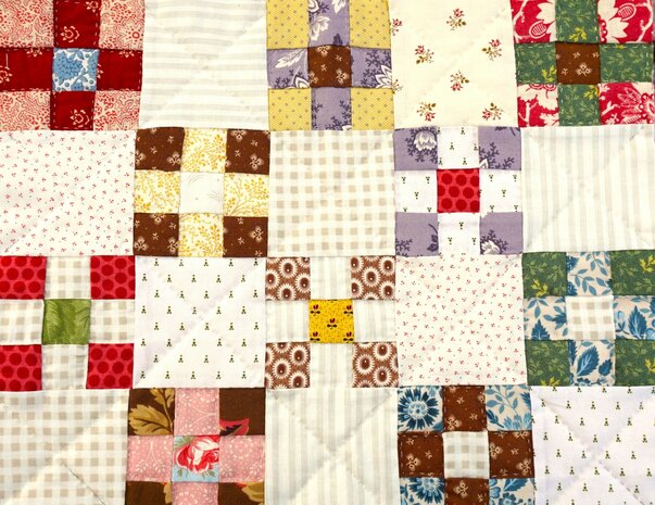 Little Nine Patches Scrap Quilt patroon